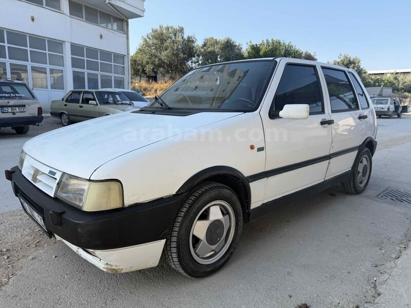 Galeriden Fiat Uno 1.4 ie SX 1998 Model Mersin 298.000 km Beyaz
