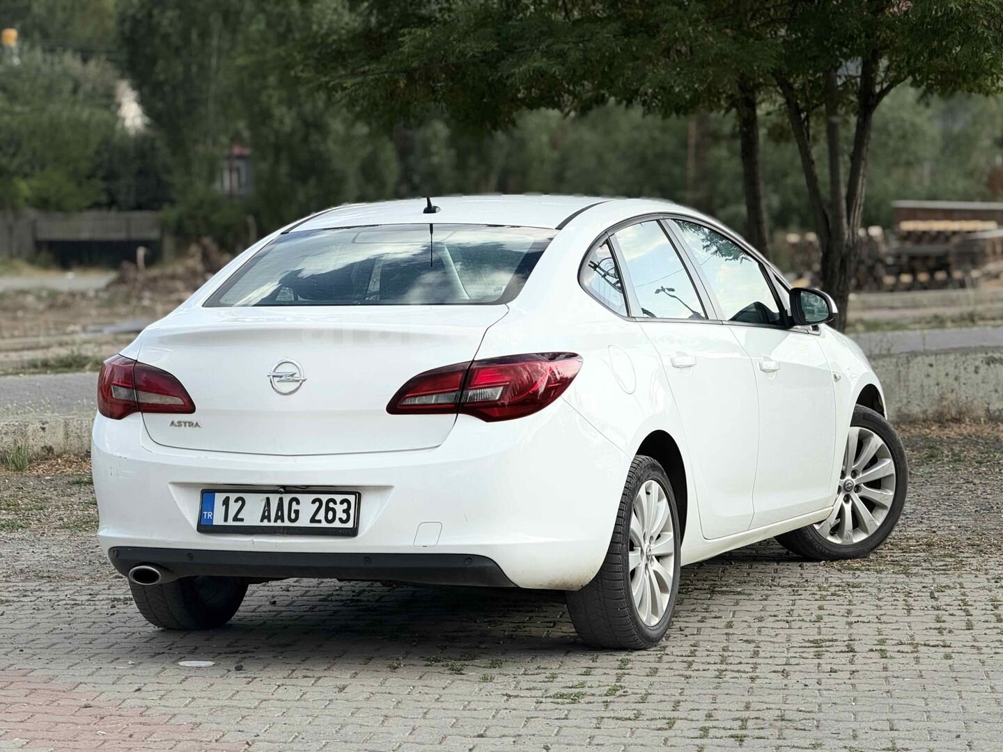 Galeriden Opel Astra 1.4 T Edition Plus 2020 Model Muş 157.000 km Beyaz 6