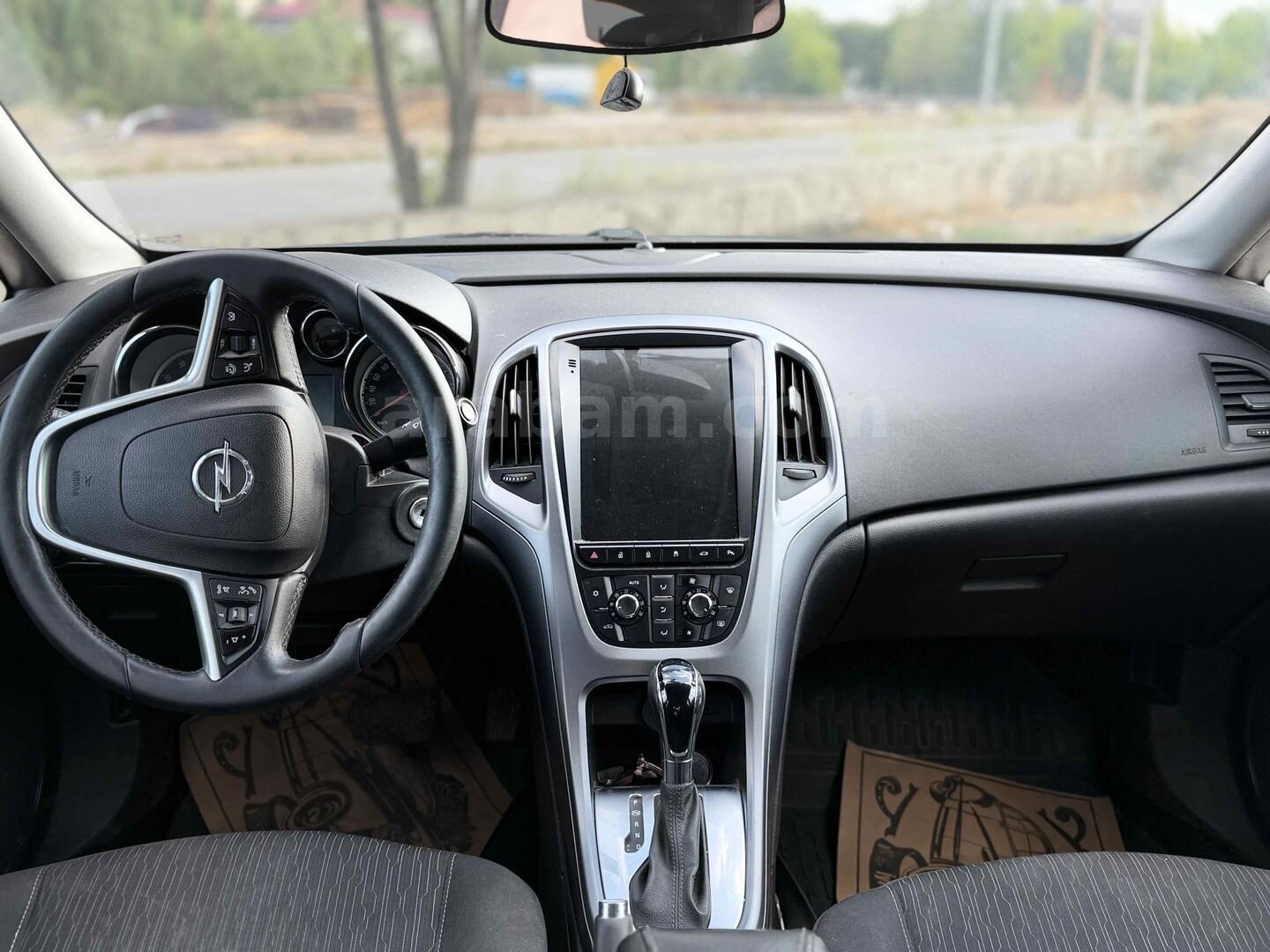 Galeriden Opel Astra 1.4 T Edition Plus 2020 Model Muş 157.000 km Beyaz 7