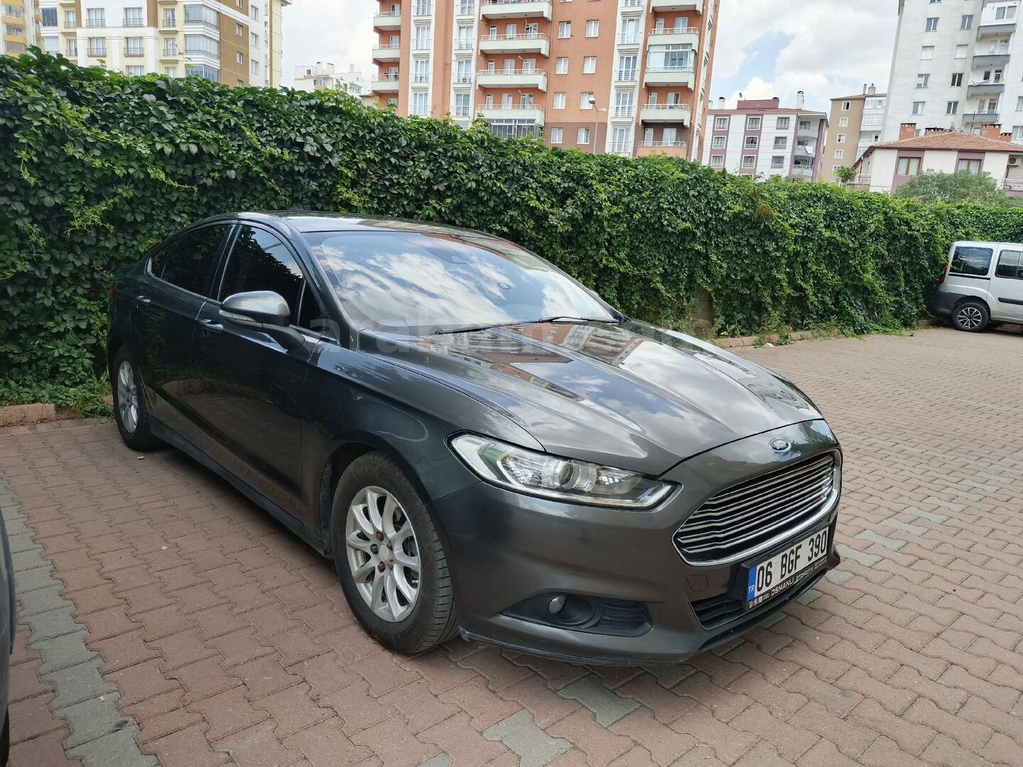 Sahibinden Ford Mondeo 1.5 Ecoboost Style 2015 Model Kayseri 190.000 km Füme 4