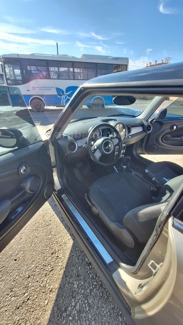 Sahibinden Mini Cooper 1.6 Türkiye Paketi 2008 Model Ankara 205.000 km Gri 6
