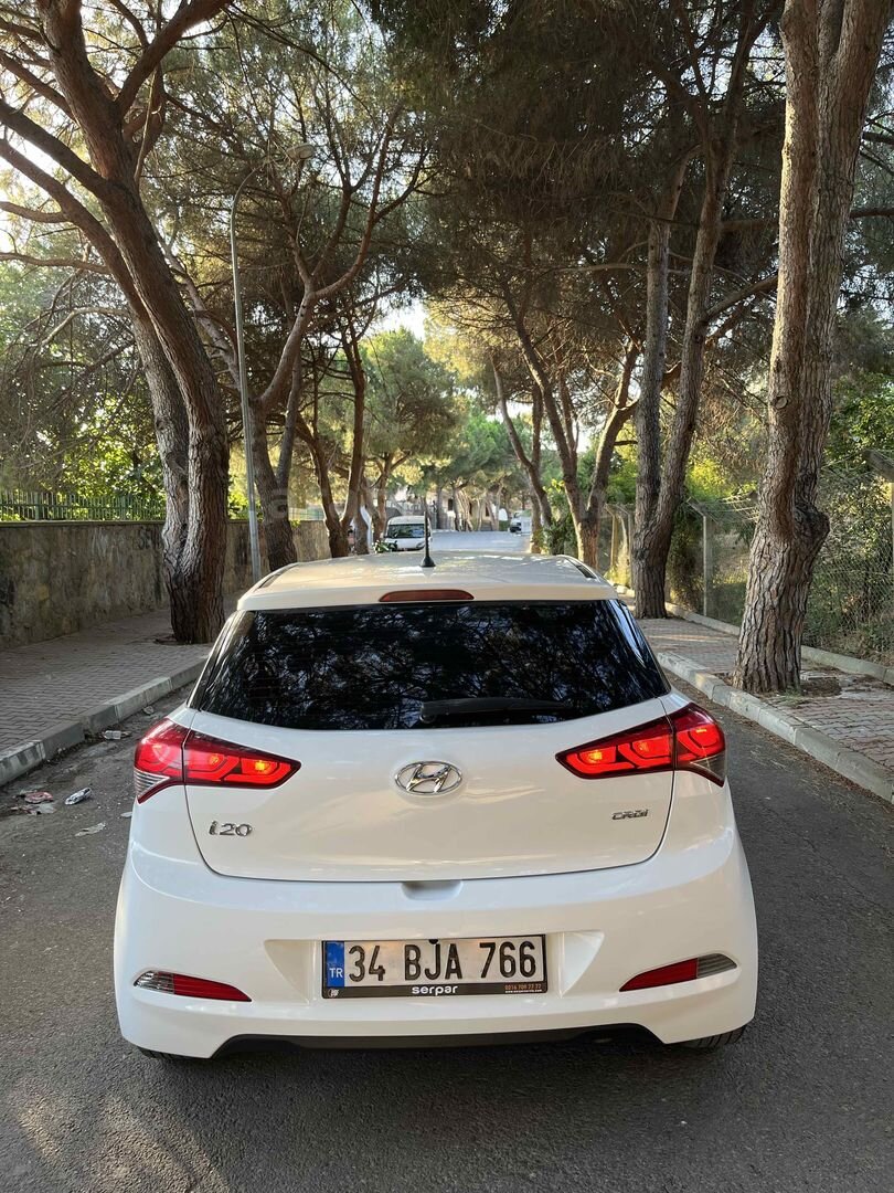 Sahibinden Hyundai i20 1.4 CRDi Jump 2018 Model İstanbul 161.000 km Beyaz 7