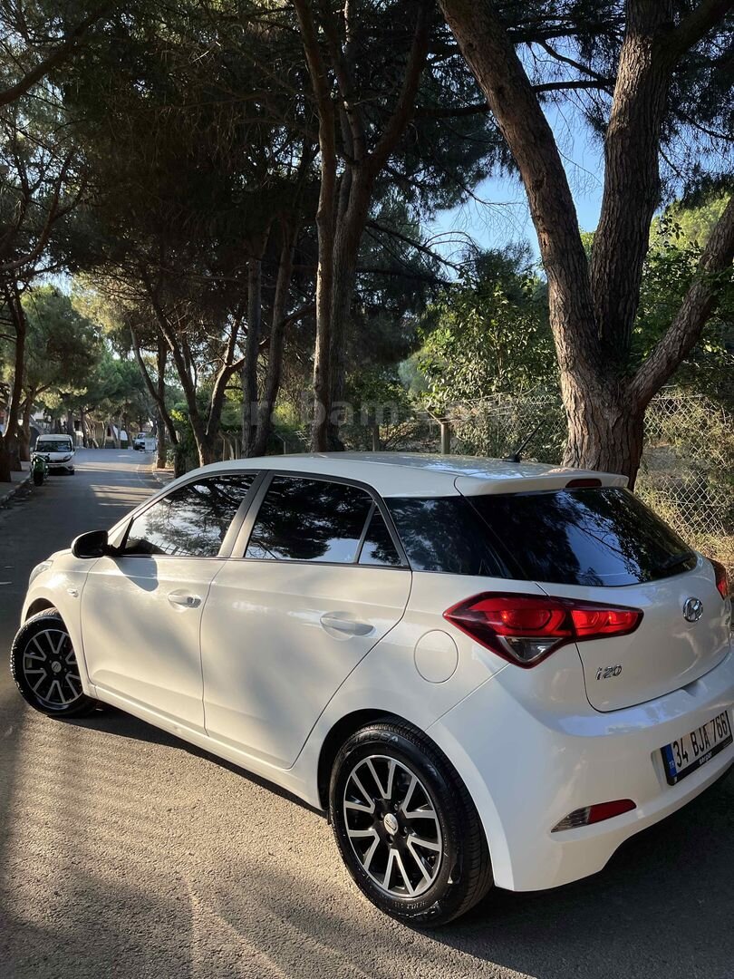 Sahibinden Hyundai i20 1.4 CRDi Jump 2018 Model İstanbul 161.000 km Beyaz 5