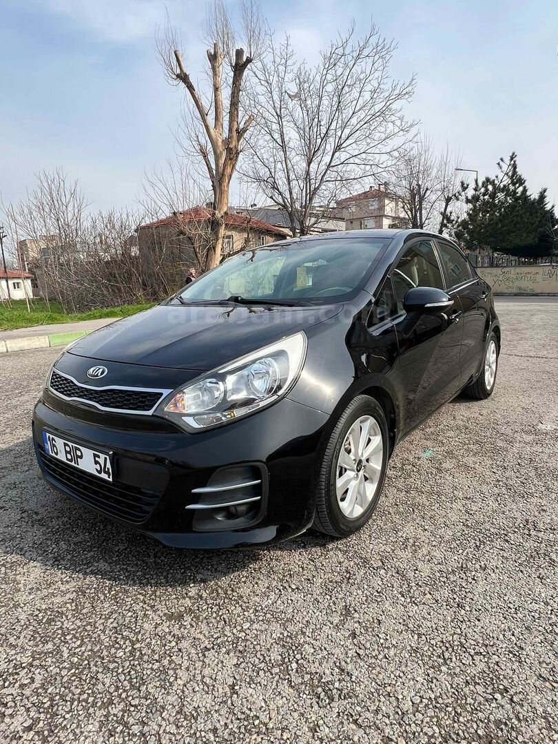 Sahibinden Kia Rio 1.4 CRDi Concept 2016 Model Bursa 114.000 km Siyah 2
