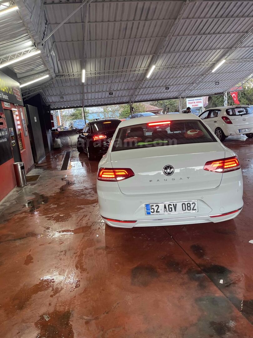 Sahibinden Volkswagen Passat 1.4 TSi BlueMotion Comfortline 2017 Model Ordu 80.000 km Beyaz 5