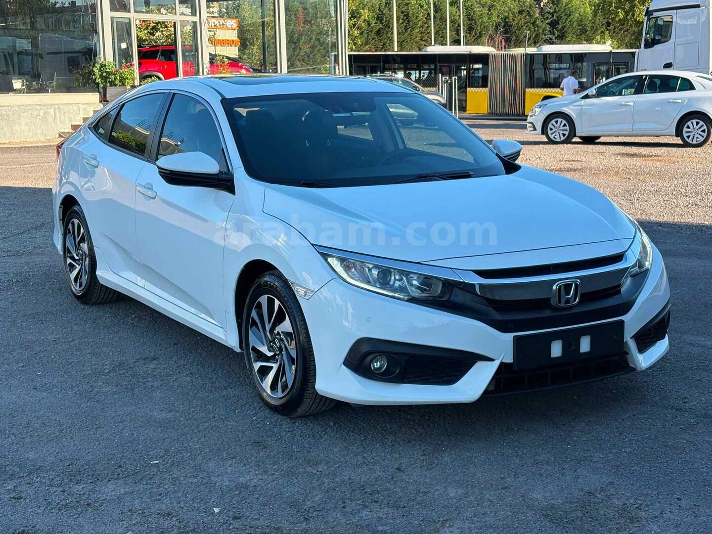 Sahibinden Honda Civic 1.6i DTEC Executive 2018 Model İstanbul 175.000 km Beyaz 1