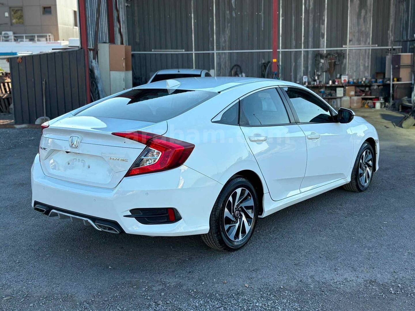 Sahibinden Honda Civic 1.6i DTEC Executive 2018 Model İstanbul 175.000 km Beyaz 3