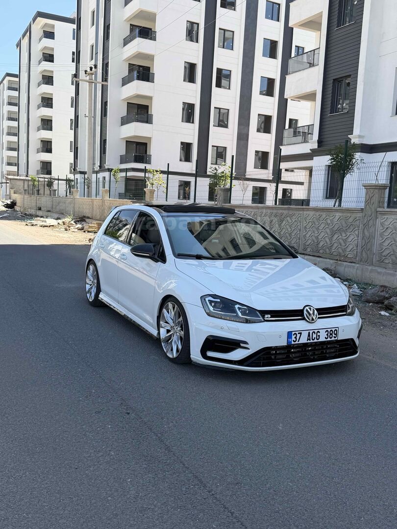 Sahibinden Volkswagen Golf 1.4 TSi Highline 2013 Model Diyarbakır 233.000 km Beyaz 6