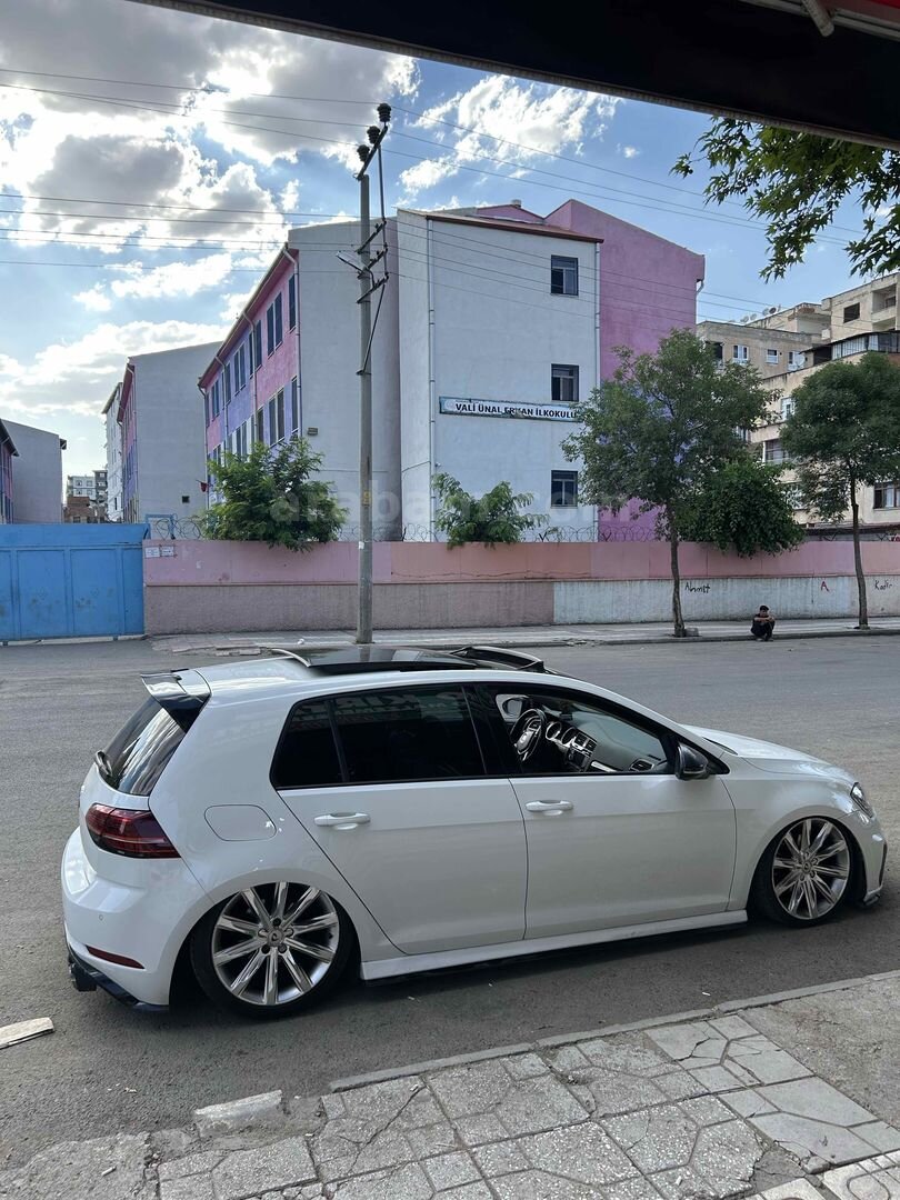Sahibinden Volkswagen Golf 1.4 TSi Highline 2013 Model Diyarbakır 233.000 km Beyaz 2