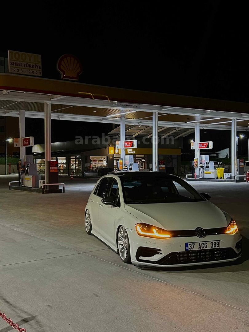 Sahibinden Volkswagen Golf 1.4 TSi Highline 2013 Model Diyarbakır 233.000 km Beyaz 4