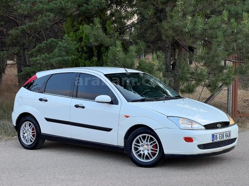 Sahibinden Ford Focus 1.6 Ghia 2001 Model Ankara 238.000 km Beyaz