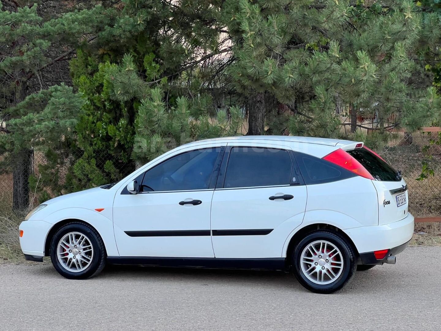 Sahibinden Ford Focus 1.6 Ghia 2001 Model Ankara 238.000 km Beyaz 6