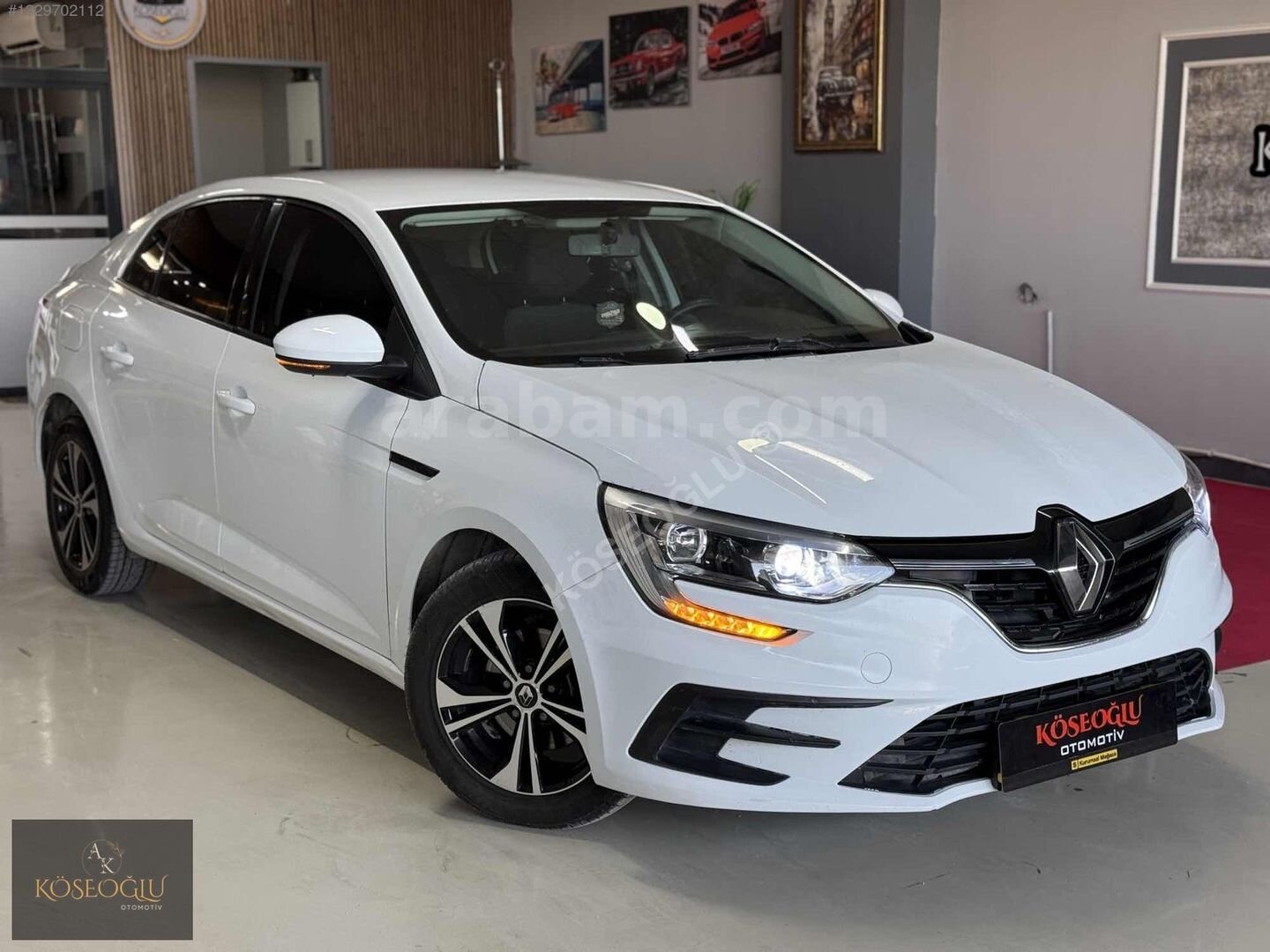 Galeriden Renault Megane 1.3 TCe Joy Comfort 2021 Model Şanlıurfa 114.000 km Beyaz 2