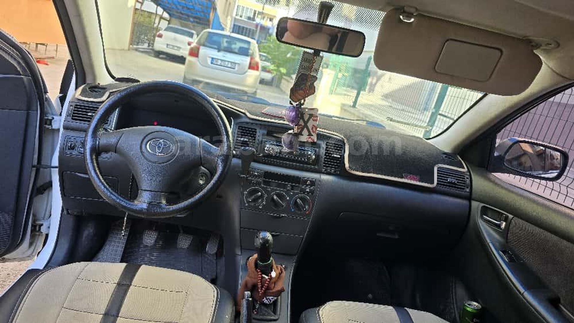 Sahibinden Toyota Corolla 1.4 Linea Sol 2002 Model Ankara 245.000 km Beyaz 2