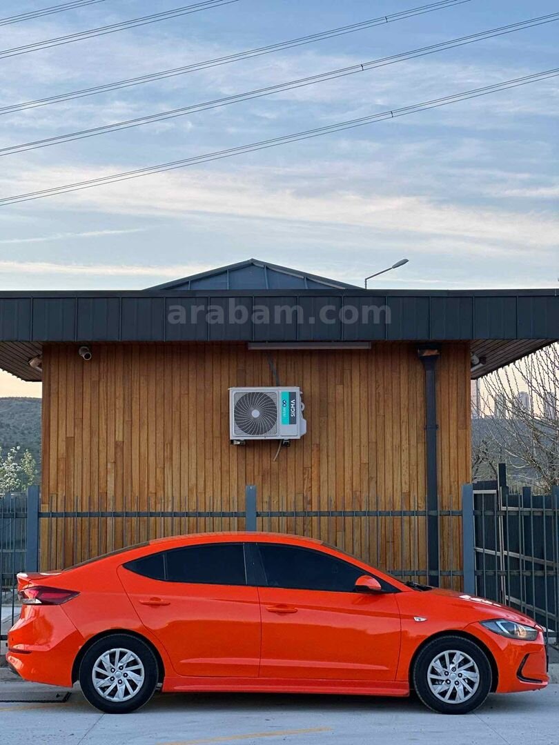 Sahibinden Hyundai Elantra 1.6 D-CVVT Style 2016 Model Ankara 245.000 km Sarı 3