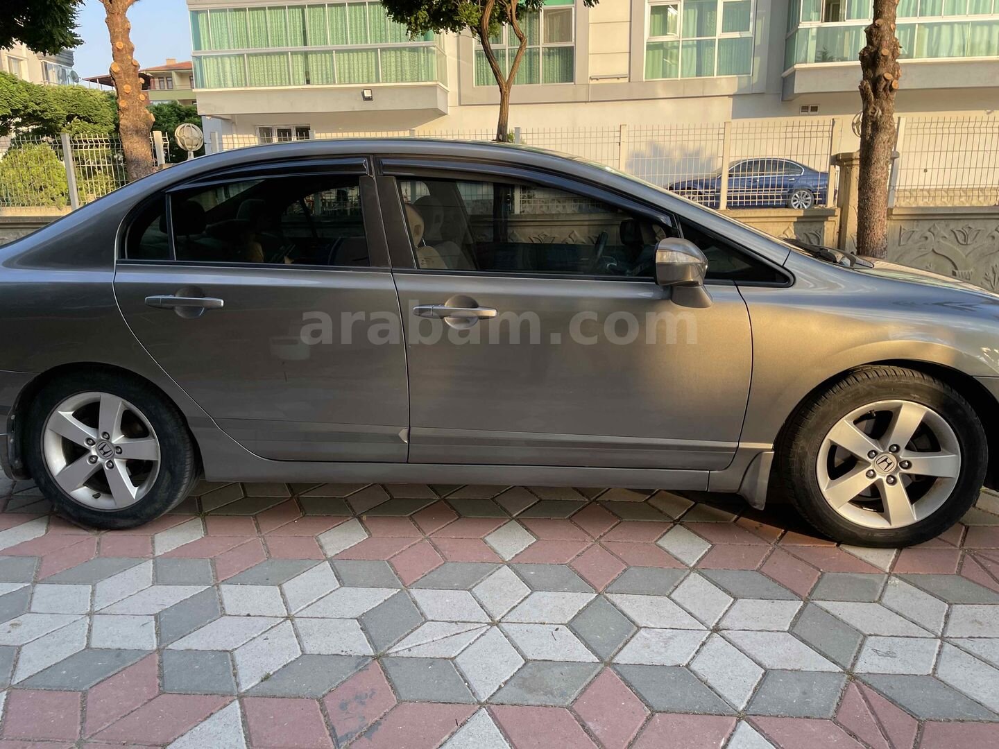 Sahibinden Honda Civic 1.6i VTEC Premium 2009 Model Ankara 222.000 km Gri 6