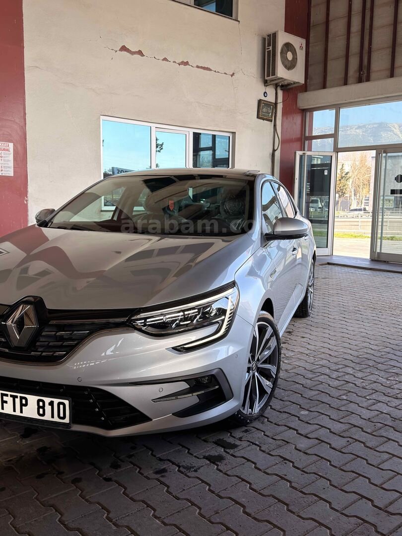 Sahibinden Renault Megane 1.3 TCe Icon 2025 Model Kahramanmaraş 6.001 km Gri (Gümüş) 3