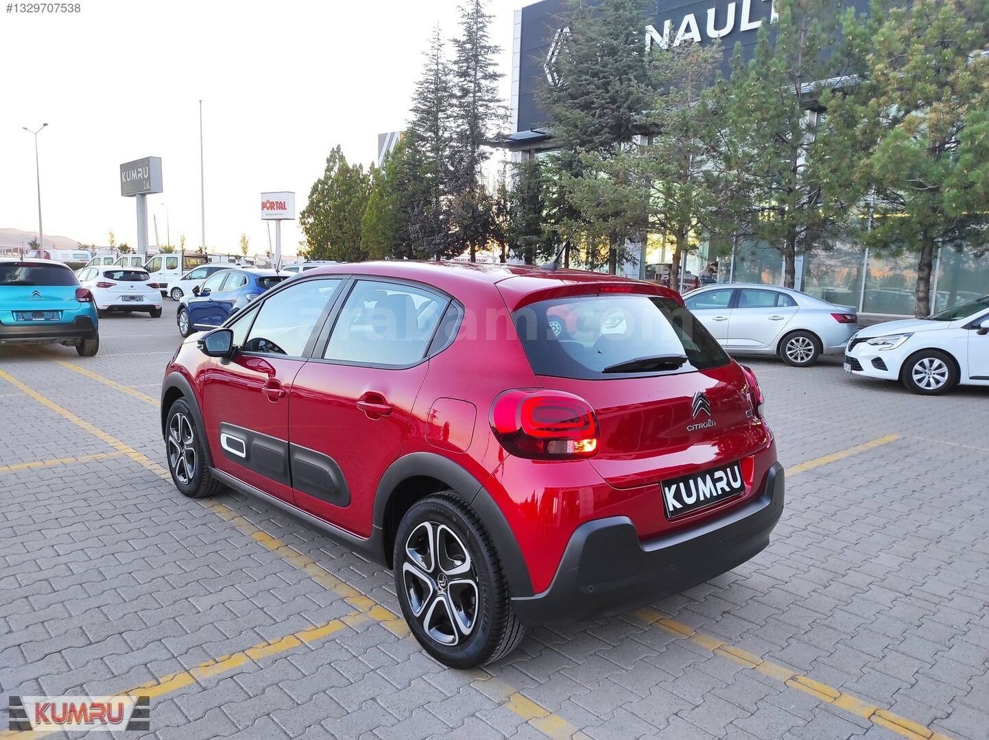 Galeriden Citroen C3 1.2 PureTech Feel Bold 2024 Model Kayseri 24.000 km Kırmızı 4