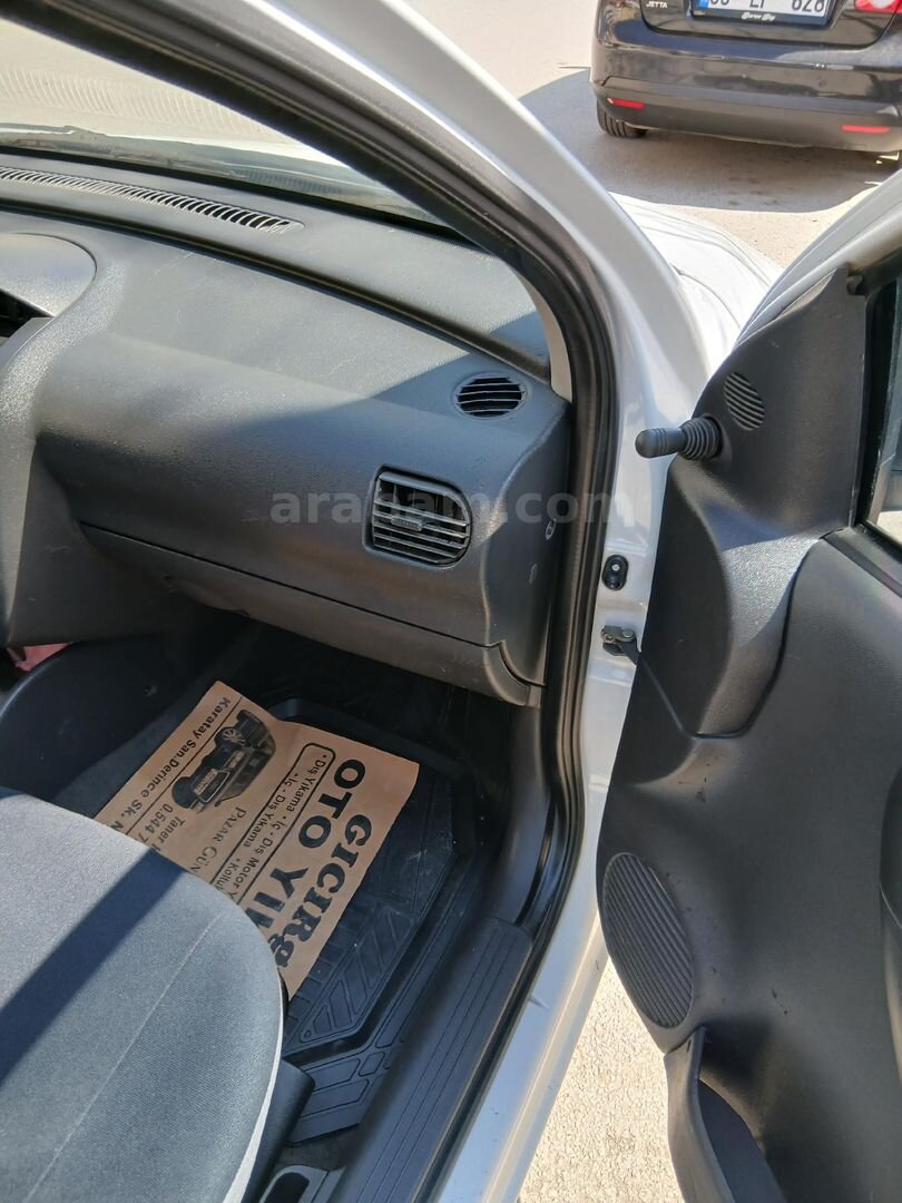 Sahibinden Opel Corsa 1.3 CDTI Essentia 2005 Model Konya 364.000 km Beyaz 5