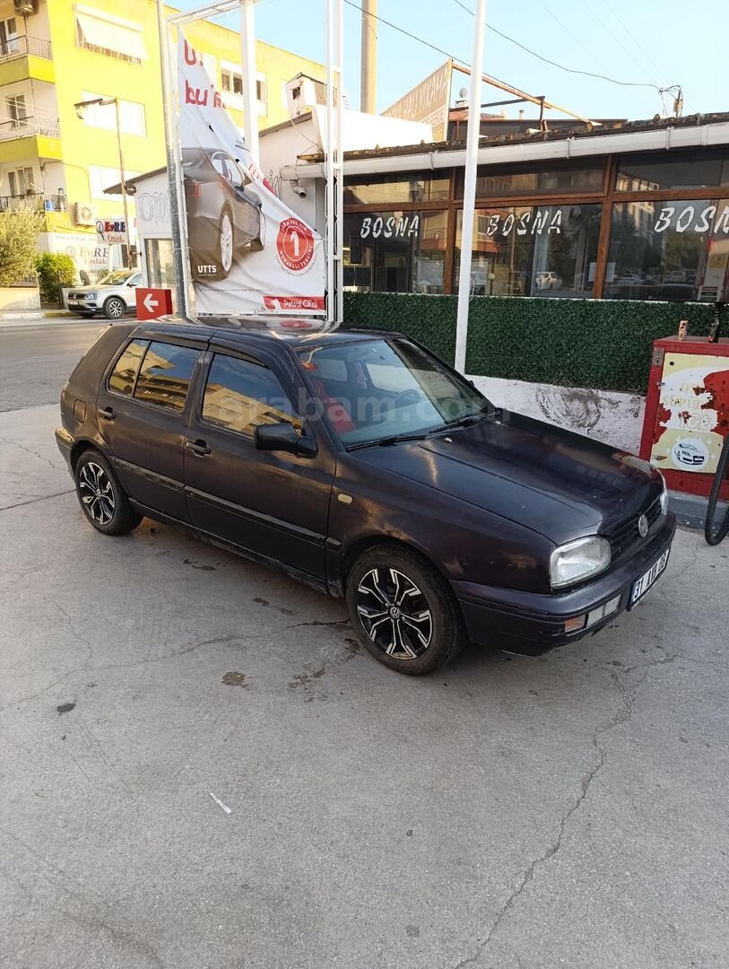 Sahibinden Volkswagen Golf 1.9 TD 1996 Model Balıkesir 308.000 km Bordo 4