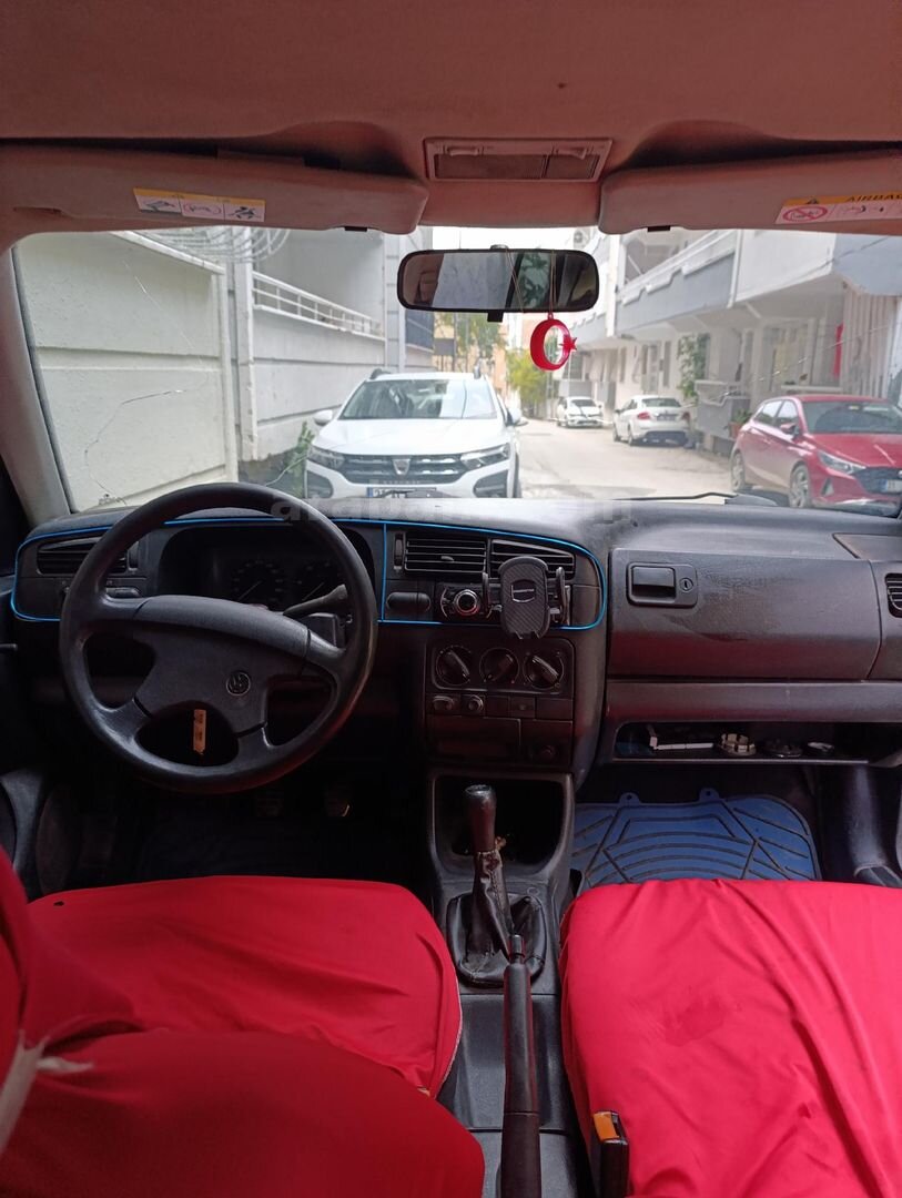 Sahibinden Volkswagen Golf 1.9 TD 1996 Model Balıkesir 308.000 km Bordo 3