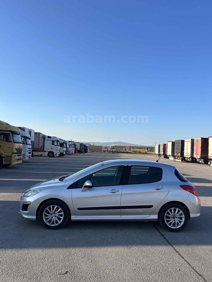 Galeriden Peugeot 308 1.6 e-HDi Access 2011 Model Eskişehir 245.000 km Gri 3