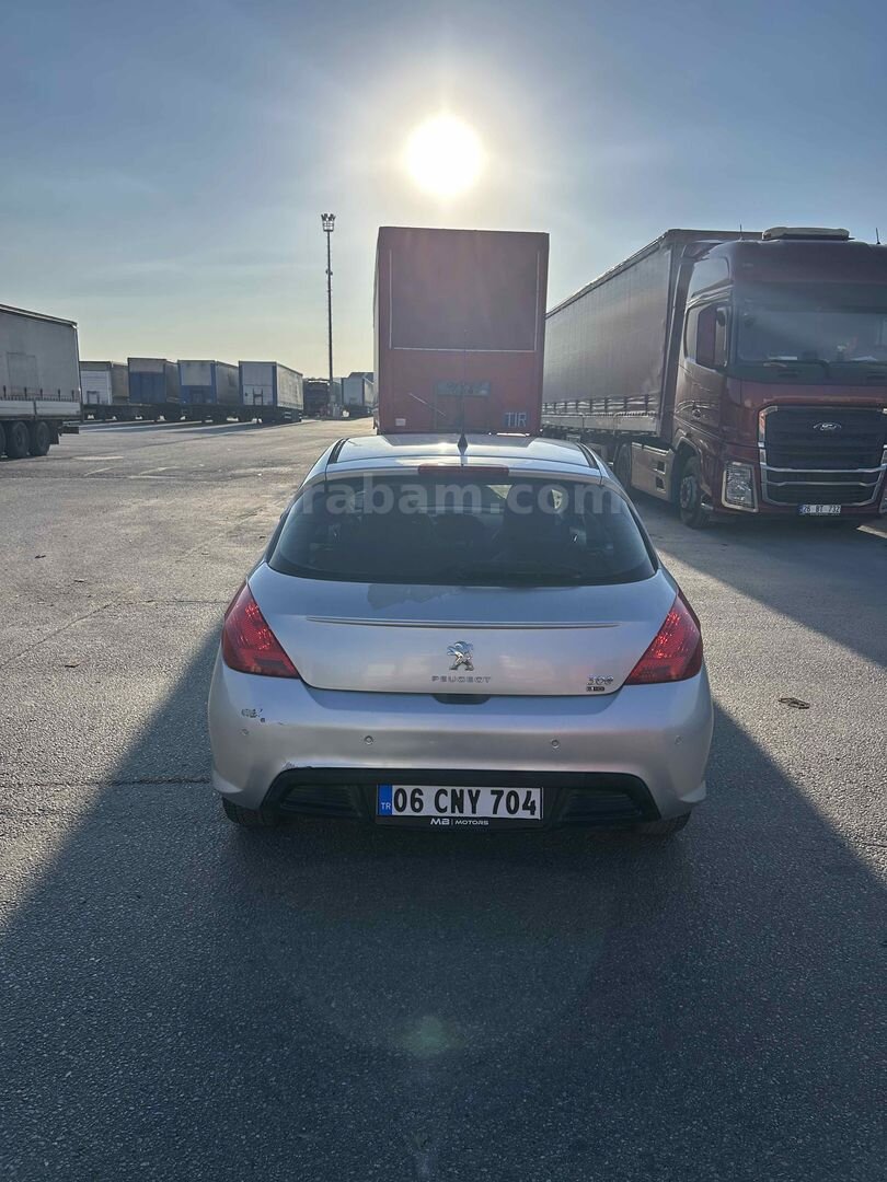 Galeriden Peugeot 308 1.6 e-HDi Access 2011 Model Eskişehir 245.000 km Gri 5