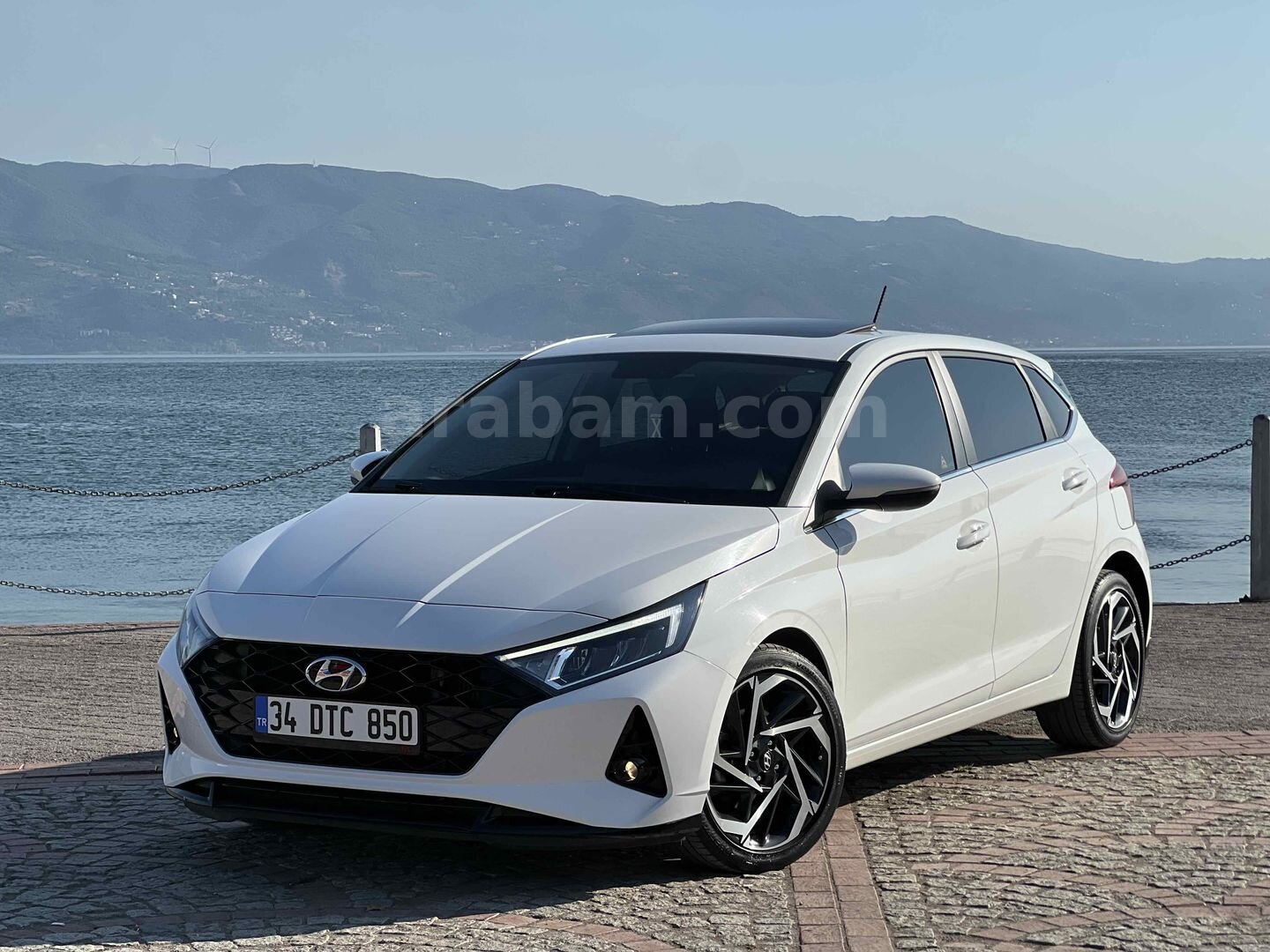 Sahibinden Hyundai i20 1.0 T-GDI Elite 2020 Model Kocaeli 34.000 km Beyaz 4