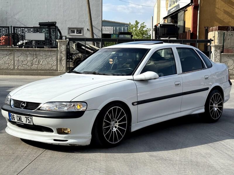 Sahibinden Opel Vectra 2.0 CD 1996 Model Konya 400.000 km Beyaz