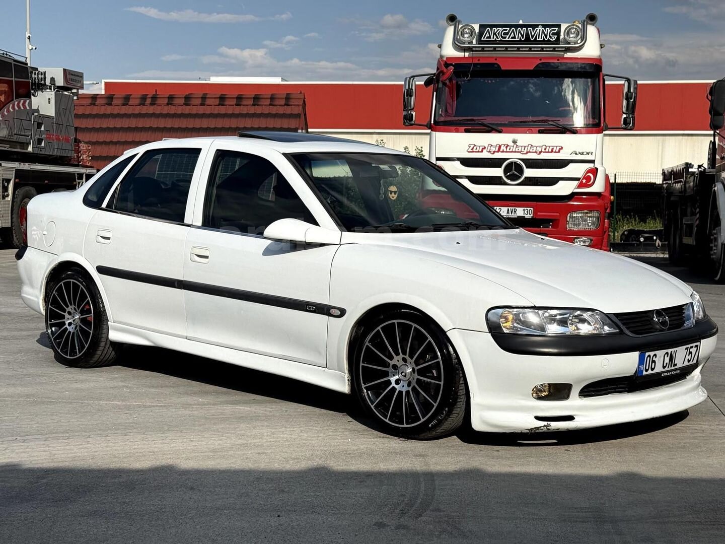 Sahibinden Opel Vectra 2.0 CD 1996 Model Konya 400.000 km Beyaz 2