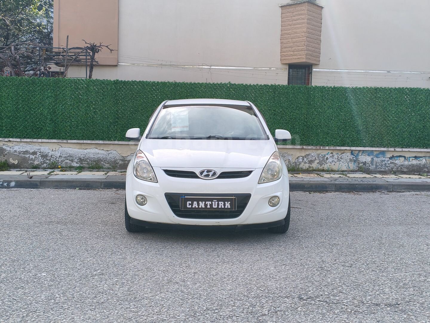Sahibinden Hyundai i20 Troy 1.4 CRDi Team 2011 Model Ankara 280.000 km Beyaz 2