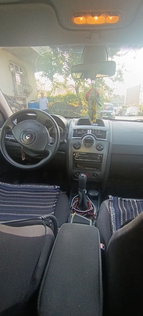 Sahibinden Renault Megane 1.5 dCi Dynamique 2005 Model İstanbul 260.000 km Gri (Gümüş) 6