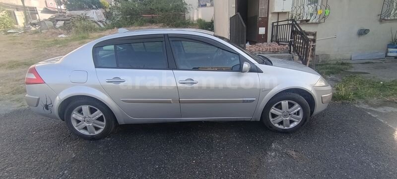 Sahibinden Renault Megane 1.5 dCi Dynamique 2005 Model İstanbul 260.000 km Gri (Gümüş)