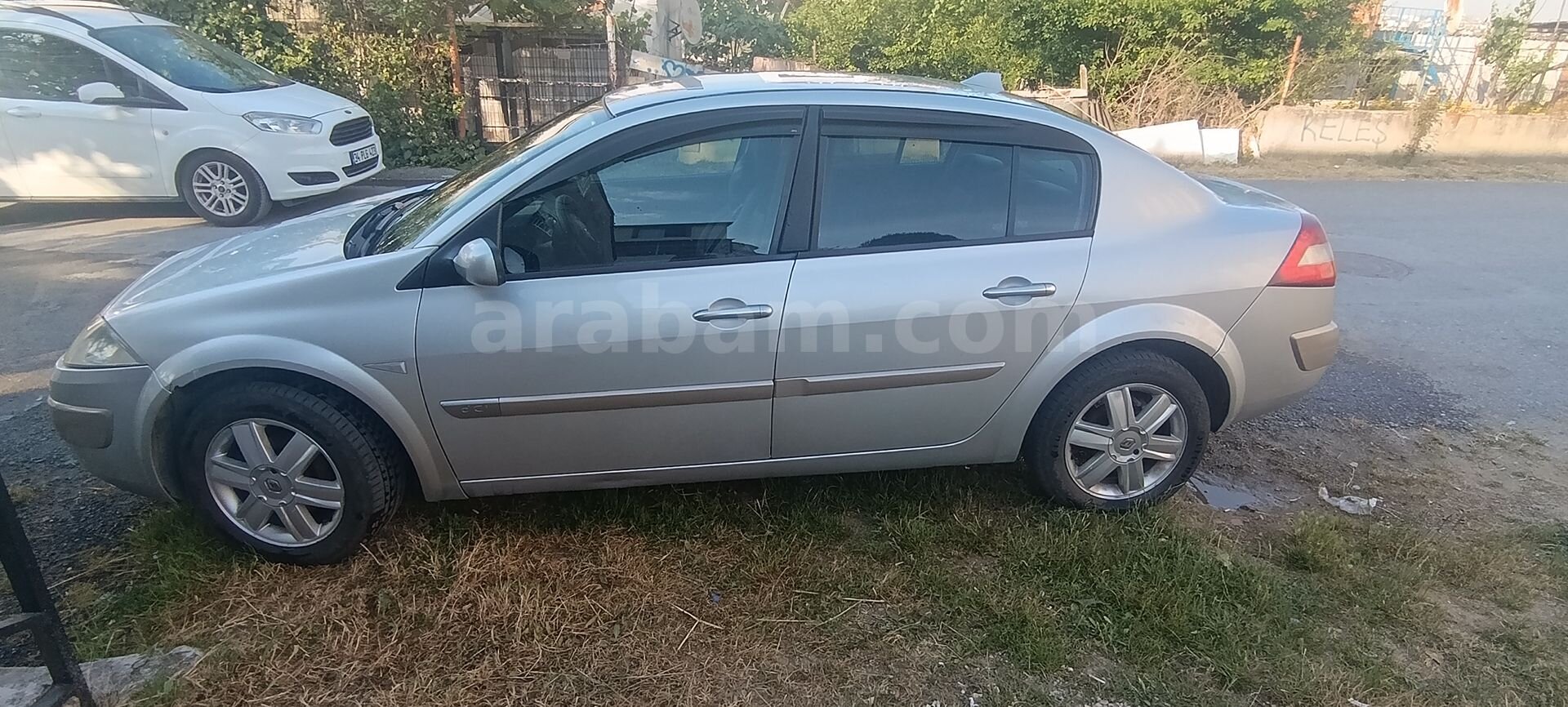 Sahibinden Renault Megane 1.5 dCi Dynamique 2005 Model İstanbul 260.000 km Gri (Gümüş) 5
