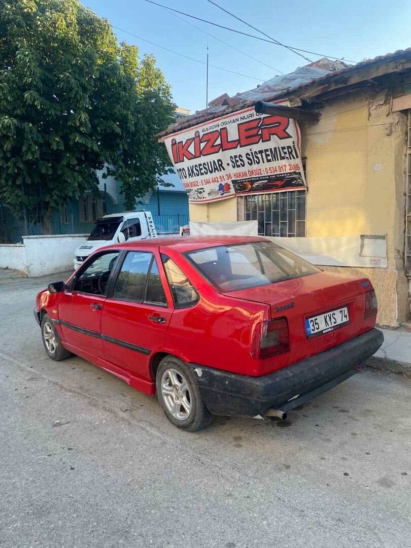 Galeriden Fiat Tempra 1.6 S 1994 Model Eskişehir 232.500 km Kırmızı 7