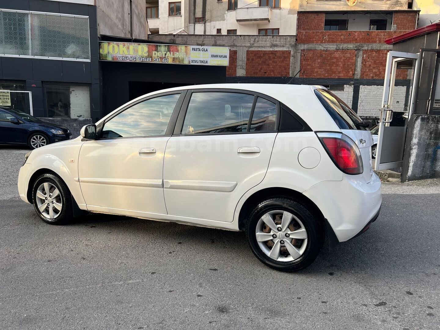 Sahibinden Kia Rio 1.5 CRDi EX Comfort 2010 Model İstanbul 214.000 km Beyaz 2