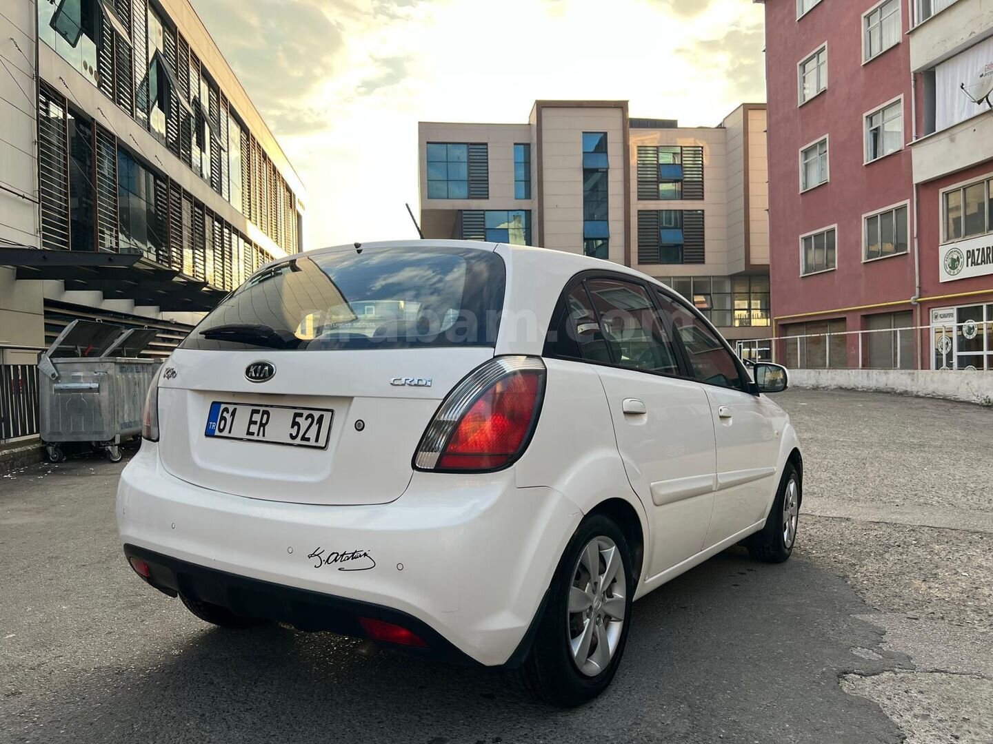 Sahibinden Kia Rio 1.5 CRDi EX Comfort 2010 Model İstanbul 214.000 km Beyaz 6
