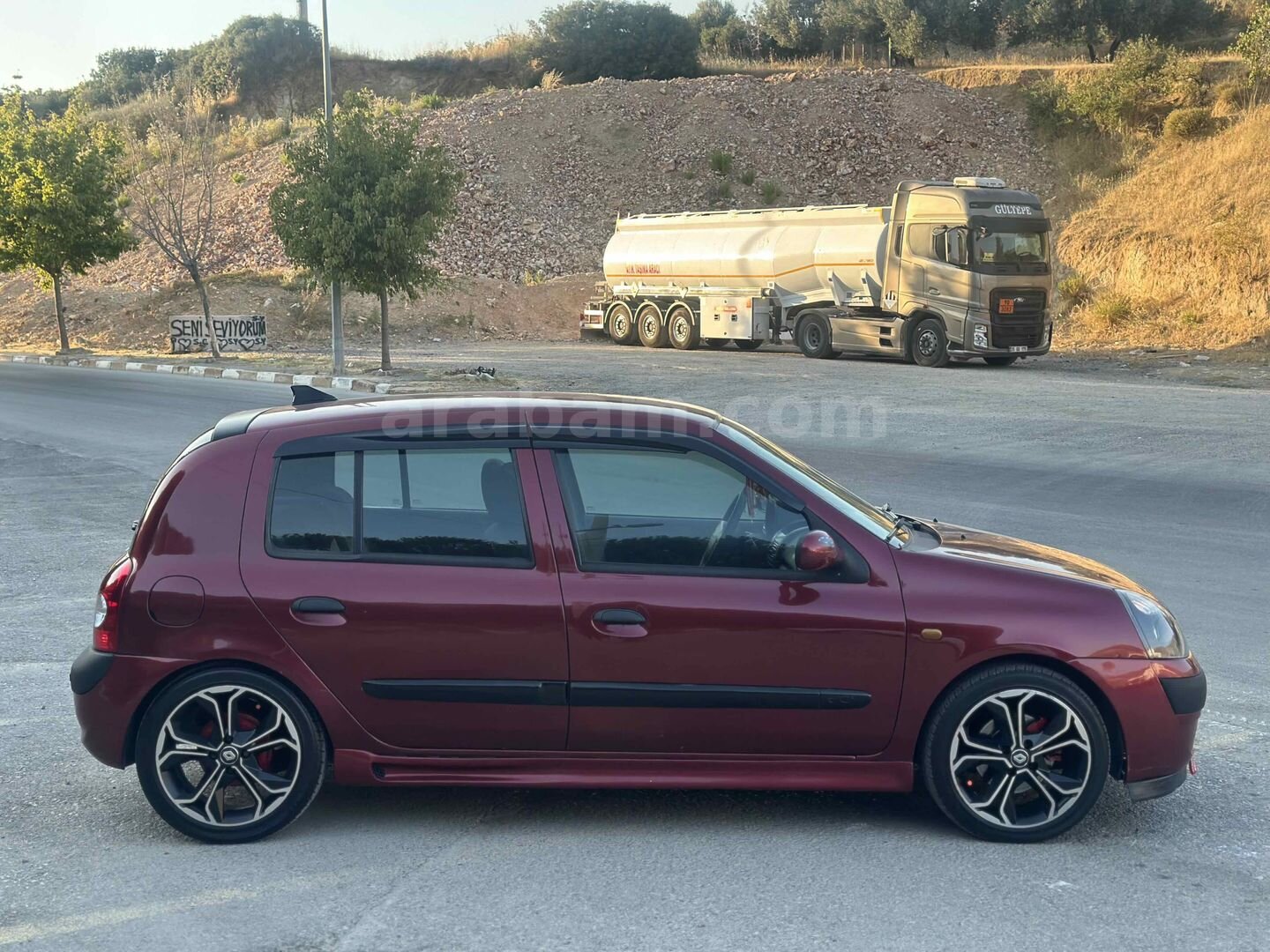 Sahibinden Renault Clio 1.5 dCi Expression 2004 Model İzmir 260.000 km Bordo 5