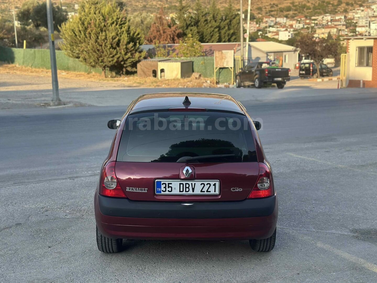 Sahibinden Renault Clio 1.5 dCi Expression 2004 Model İzmir 260.000 km Bordo 7