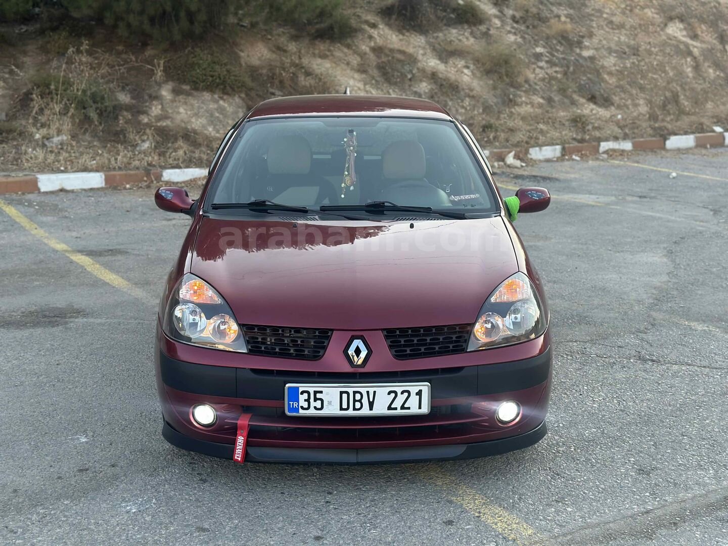 Sahibinden Renault Clio 1.5 dCi Expression 2004 Model İzmir 260.000 km Bordo 4