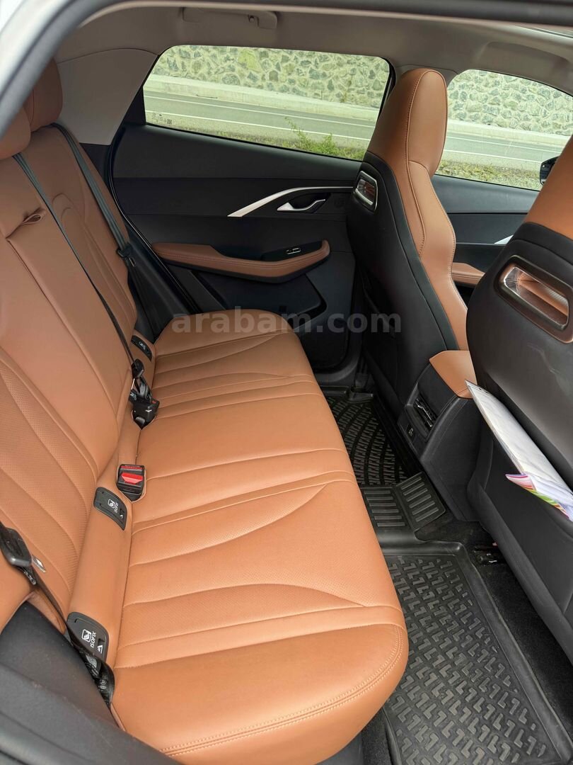 Sahibinden Chery Omoda 5 1.6 T-GDI Luxury 2023 Model Trabzon 40.500 km Gri 6