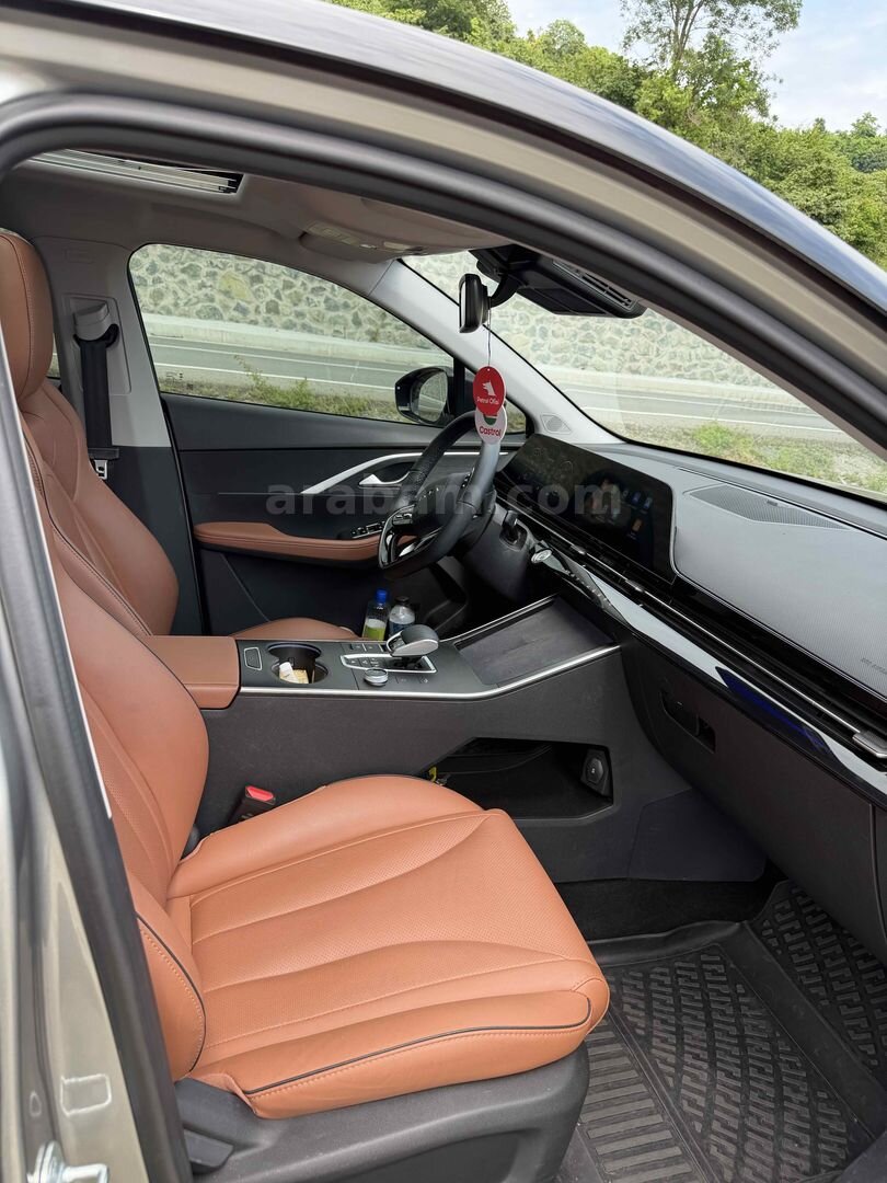 Sahibinden Chery Omoda 5 1.6 T-GDI Luxury 2023 Model Trabzon 40.500 km Gri 7