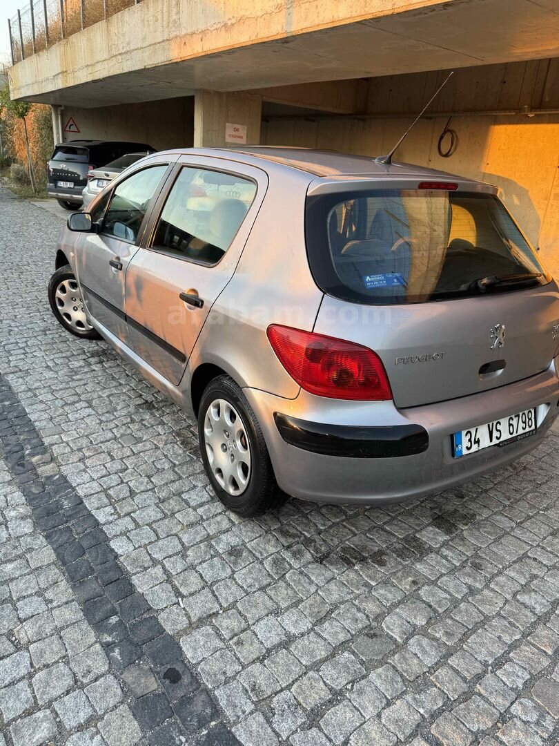Sahibinden Peugeot 307 1.4 HDi XR 2004 Model İstanbul 211.000 km Gri (Gümüş) 3
