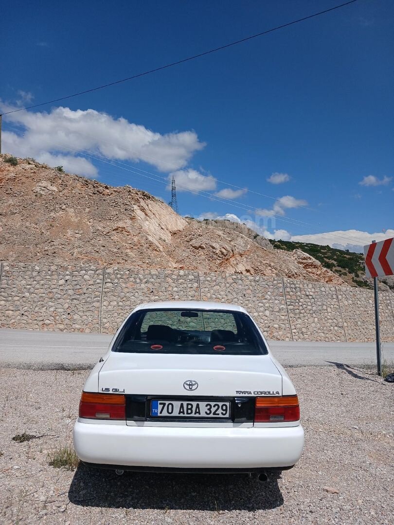 Sahibinden Toyota Corolla 1.6 GLi 1993 Model Karaman 280.000 km Beyaz 2