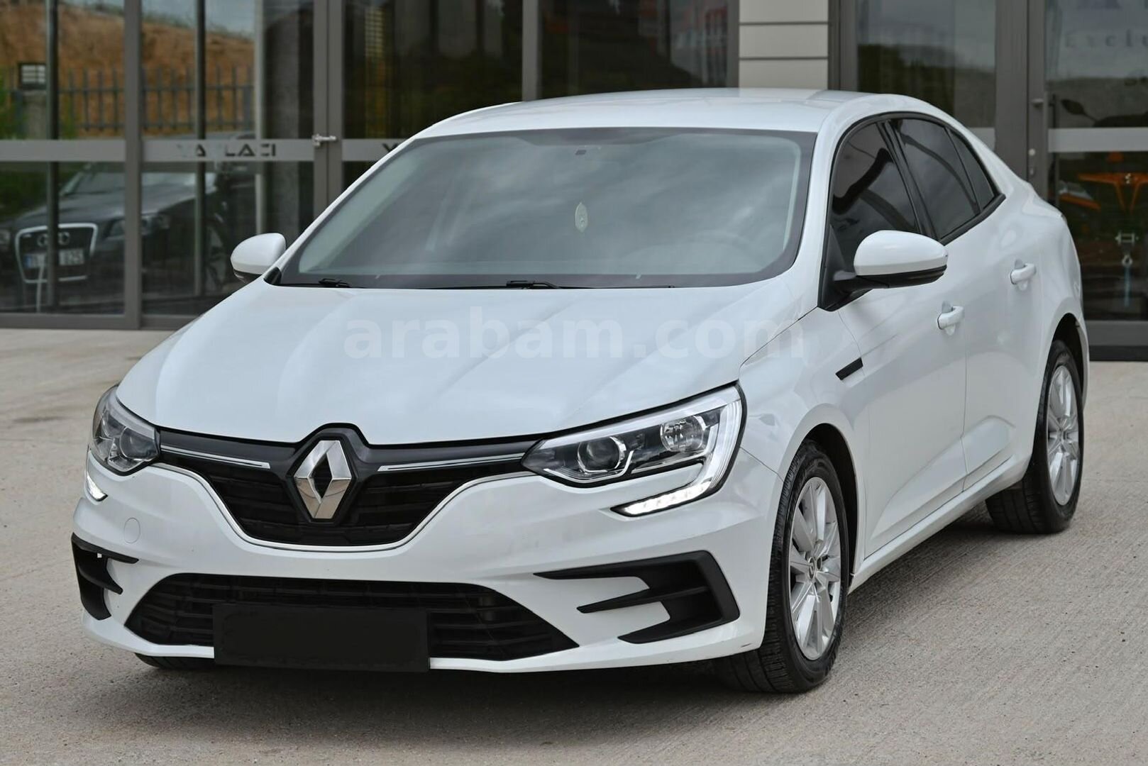 Sahibinden Renault Megane 1.5 Blue DCI Joy 2022 Model Denizli 116.000 km Beyaz 3
