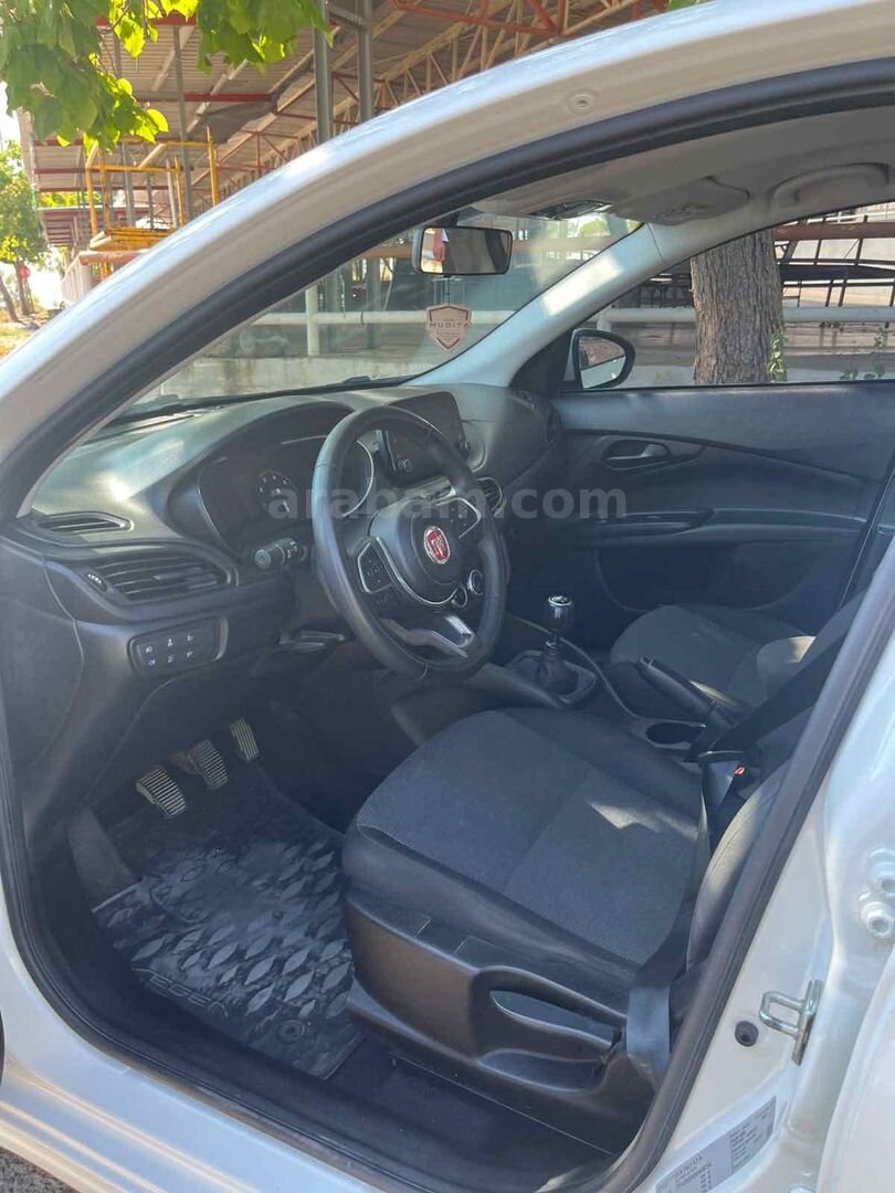 Sahibinden Fiat Egea 1.4 Fire Easy Stil 2021 Model İzmir 66.000 km Beyaz 7