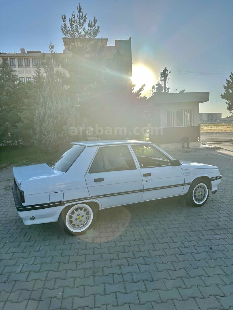 Sahibinden Renault R 9 1.6 Fairway 1994 Model Şanlıurfa 300.000 km Beyaz 4