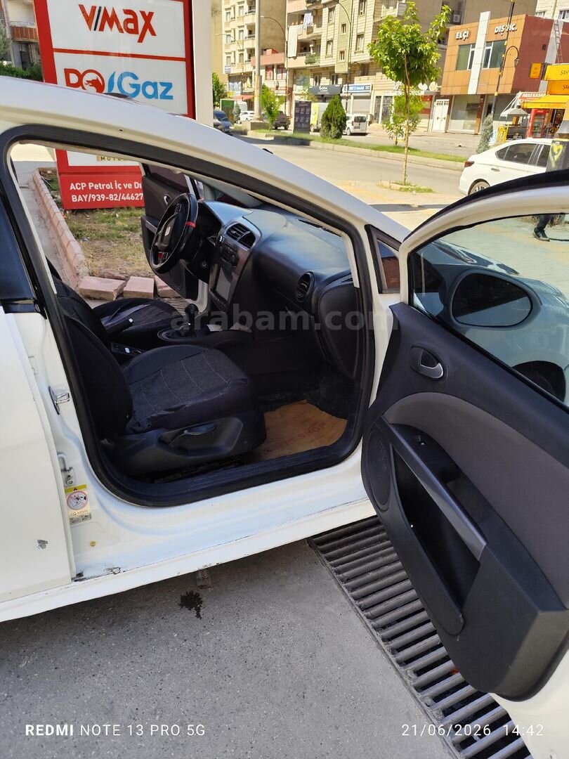 Sahibinden Seat Leon 1.6 TDI CR Style 2011 Model Şırnak 215.000 km Beyaz 4