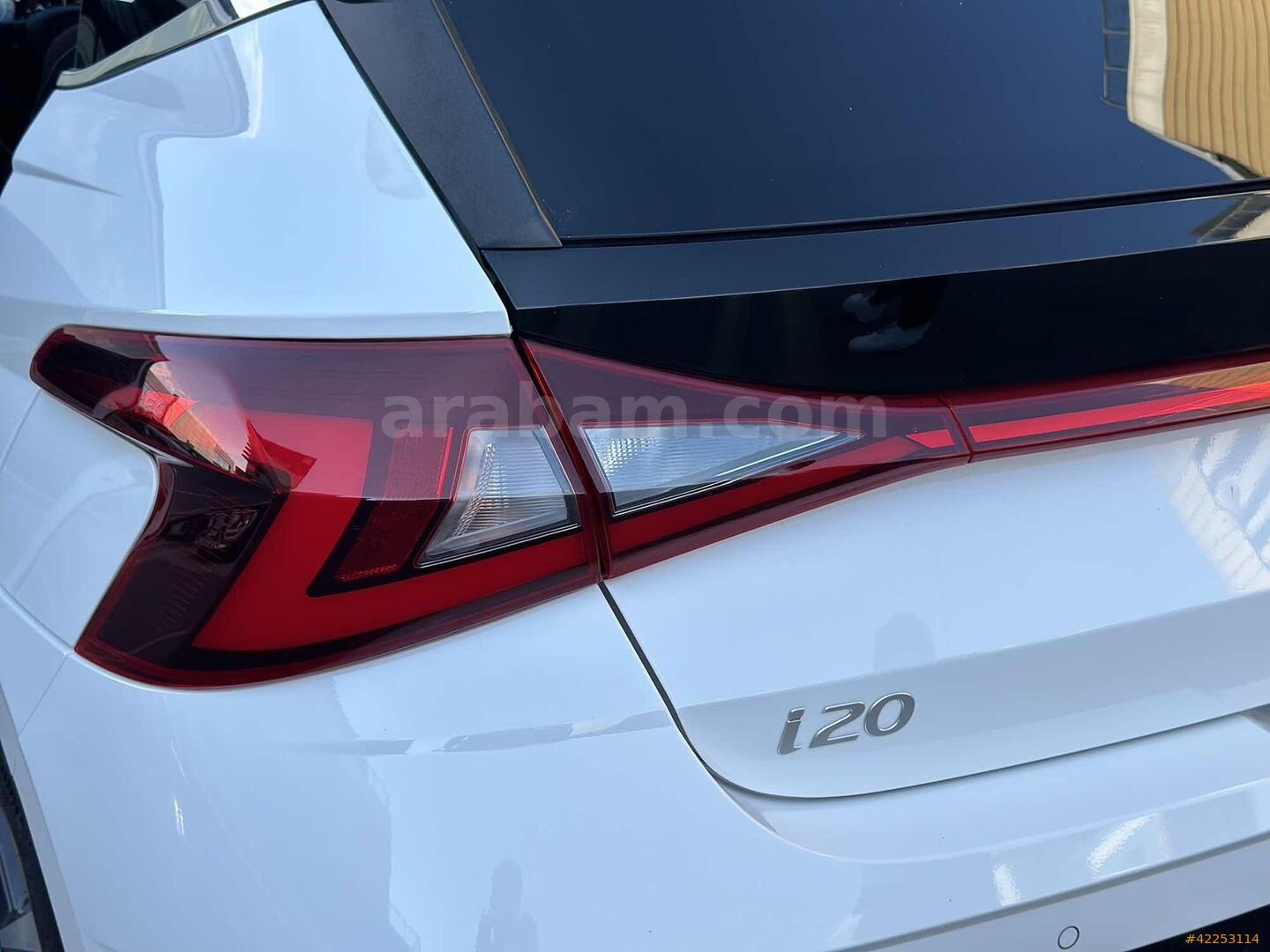Galeriden Hyundai i20 1.0 T-GDI Elite 2025 Model Ankara 6.001 km Beyaz 5