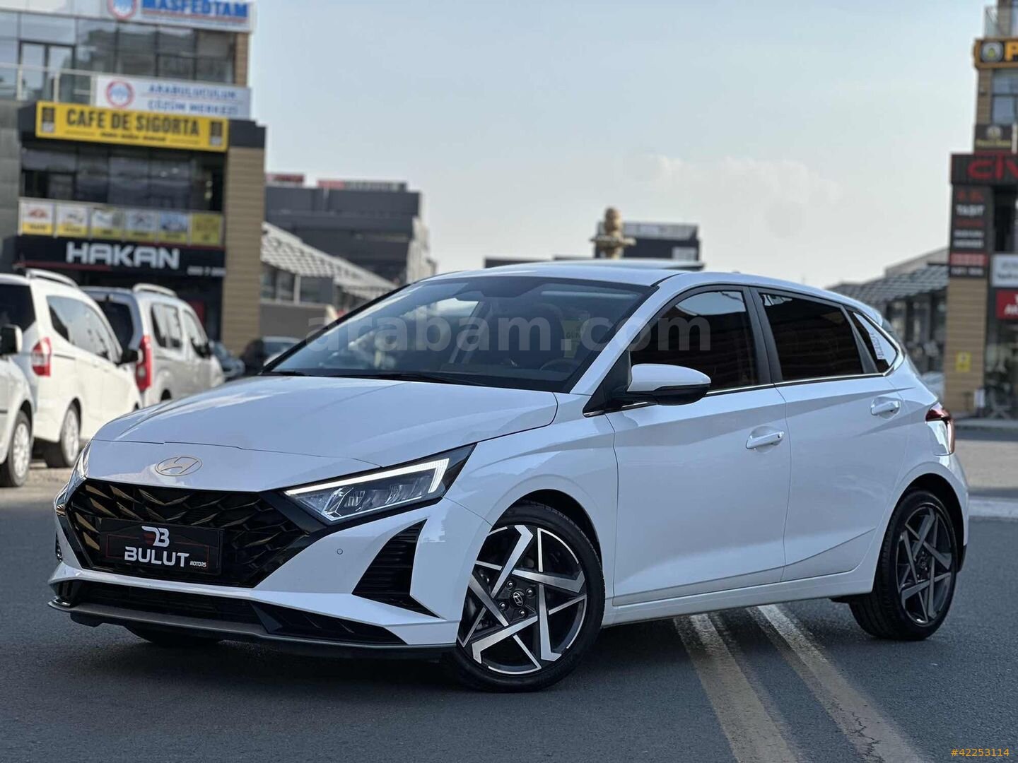 Galeriden Hyundai i20 1.0 T-GDI Elite 2025 Model Ankara 6.001 km Beyaz 1